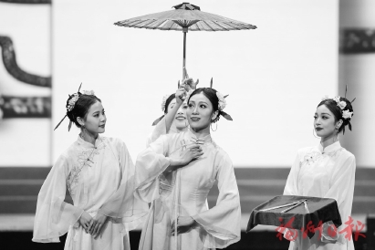 大学生电视节音乐诗会启幕 大学生电视节音乐诗会启幕