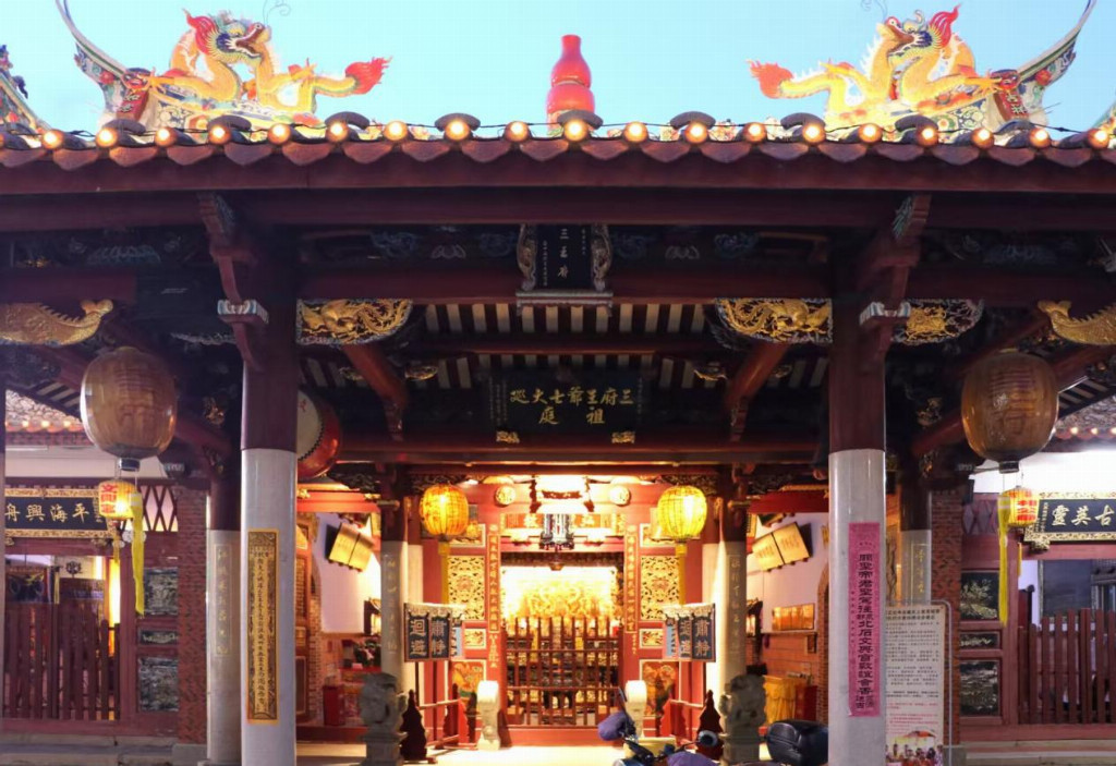 【千年海丝路 非遗新传承】 ——闽院学子解码泉州非遗文化活态传承。