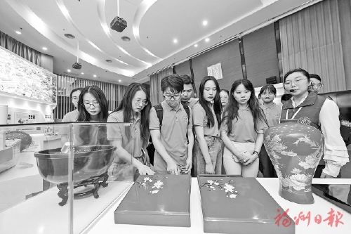 在行走中上好“大思政课”