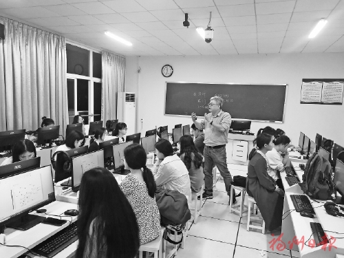 台湾教师王念祖：延续教育精神　保护“迁台记忆”